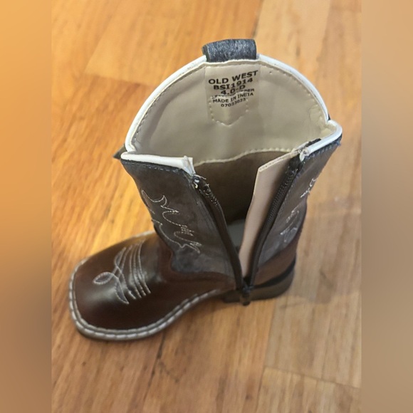 Old West luxury, finest genuine leather cowboy boots, size 4 - Picture 2 of 14